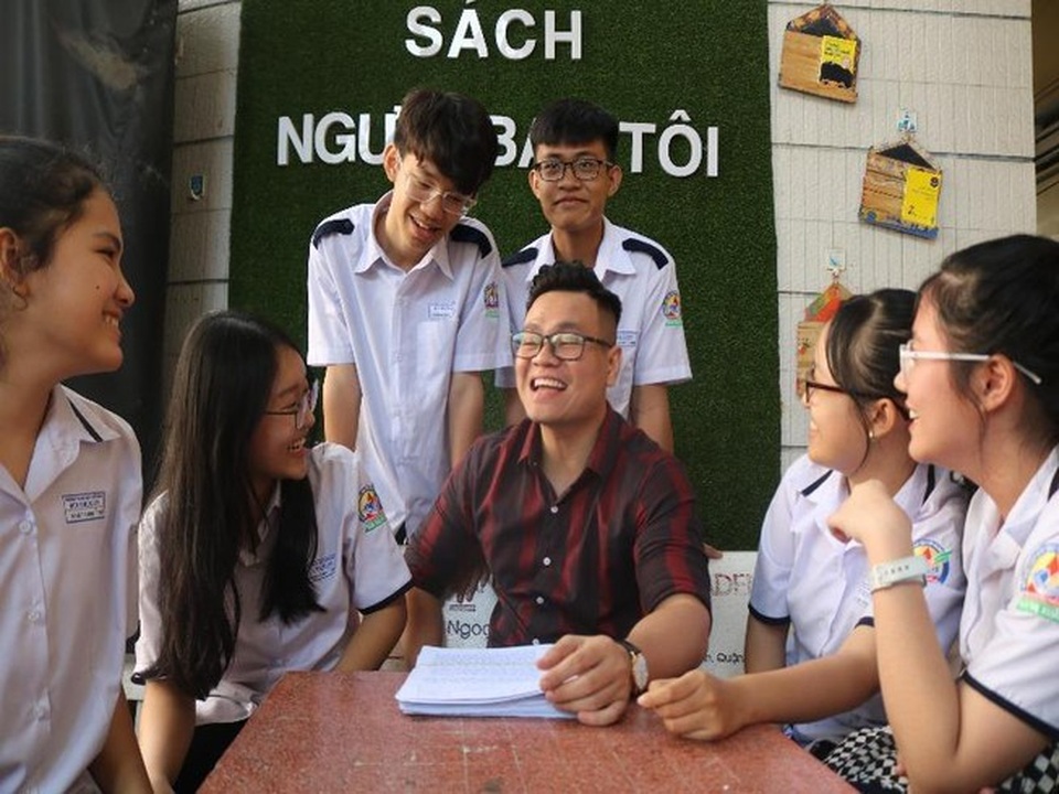 Truyền lửa cho trò qua những tiết Ngữ văn sáng tạo - 1 Truyền lửa cho trò qua những tiết Ngữ văn sáng tạo - 1