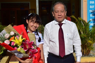 Bức thư "gửi mệ Sương bán xôi" giúp nữ sinh giành giải Nhất cuộc thi UPU