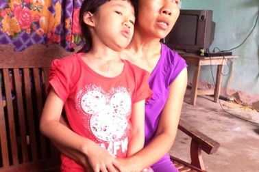 Mẹ đớn đau vì con gái mắc bệnh tim bẩm sinh, con trai ung thư bạch cầu cấp