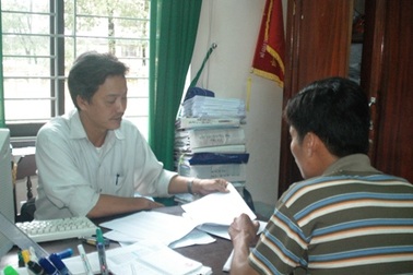 Khen thưởng... nhầm giáo viên