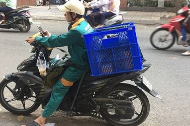 Liên tiếp nhiều shipper TP HCM bị lừa đảo vì dịch vụ thu hộ