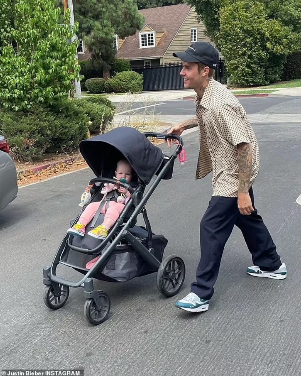 Hoàng tử pop Justin Bieber cùng vợ luyện tập làm cha mẹ - 5 Hoàng tử pop Justin Bieber cùng vợ luyện tập làm cha mẹ - 5