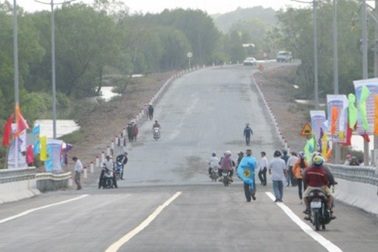 Cà Mau kiến nghị Bộ GTVT nâng cấp, mở rộng quốc lộ 1