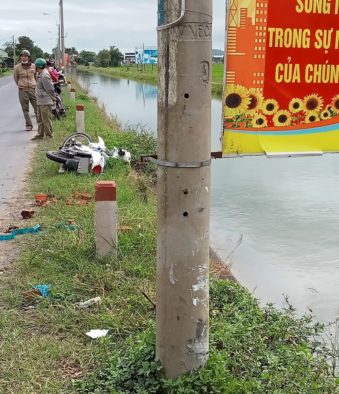 Vụ phát hiện thi thể cô gái mất tích: Vì sao tử vong? - 2 Vụ phát hiện thi thể cô gái mất tích: Vì sao tử vong? - 2