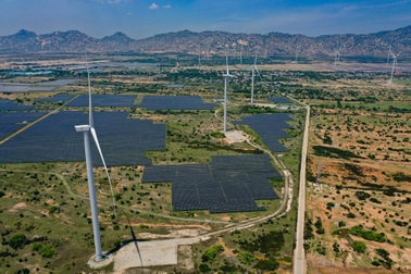 Phó Thủ tướng: Đẩy nhanh triển khai các dự án điện, vận hành sớm 3-6 tháng