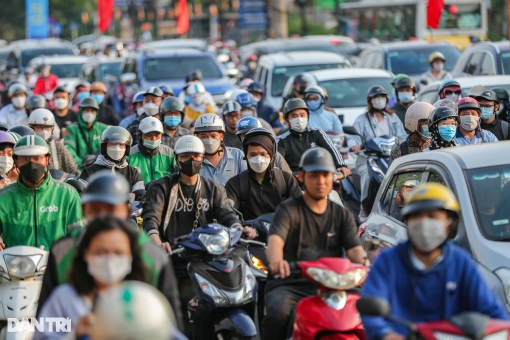 Hà Nội muốn cấm xe máy vào nội thành: Người dân đi bằng gì? - 3 Hà Nội muốn cấm xe máy vào nội thành: Người dân đi bằng gì? - 3