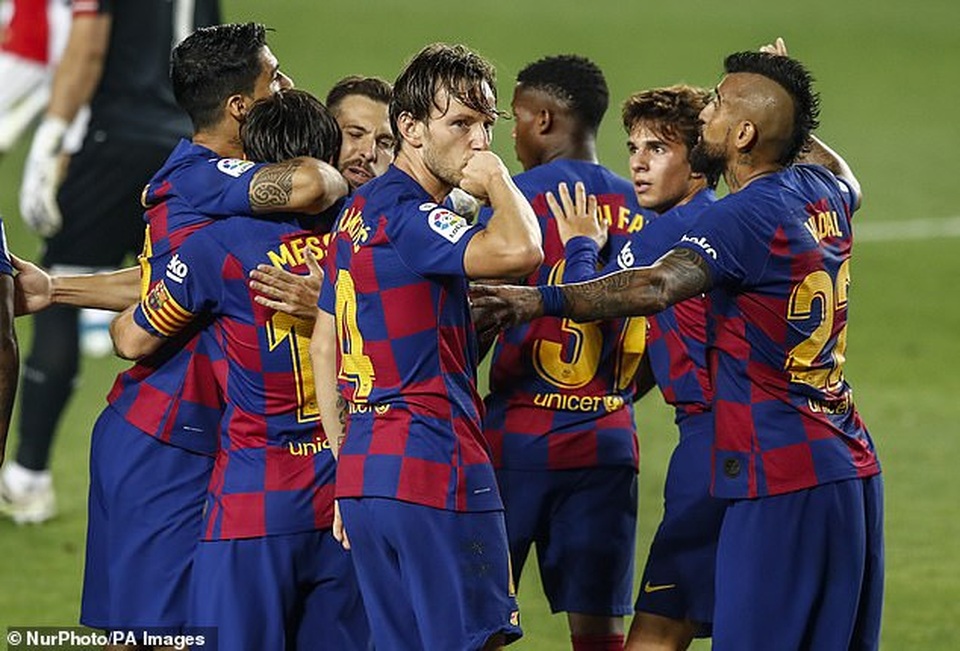 Messi và Rakitic tỏa sáng giúp Barcelona nhọc nhằn đánh bại Bilbao - 7 Messi và Rakitic tỏa sáng giúp Barcelona nhọc nhằn đánh bại Bilbao - 7