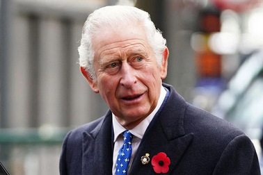 Nhà vua Anh bị chẩn đoán mắc ung thư