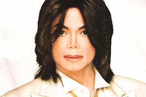 Tranh giành bản quyền thực hiện bộ phim về Michael Jackson