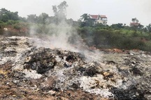 Báo động tình trạng doanh nghiệp bất chính "phi tang" rác thải nguy hại tại Bắc Giang!