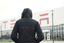 Kỹ sư từng được ca ngợi như người hùng trở thành "kẻ thù" của Tesla