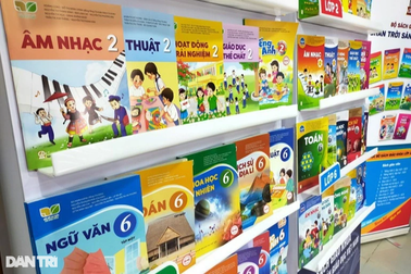 Thêm sách giáo khoa vào danh mục hàng hóa được định giá