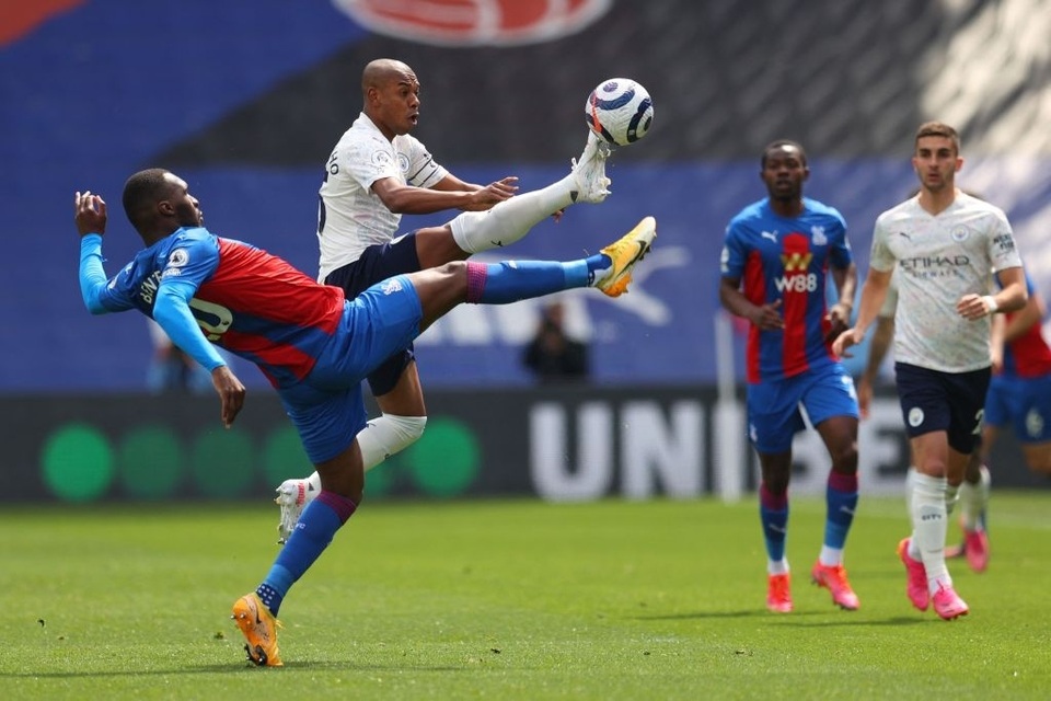 Crystal Palace 0-2 Man City: Chạm tay vào cúp bạc, nín thở chờ Man Utd - 8 Crystal Palace 0-2 Man City: Chạm tay vào cúp bạc, nín thở chờ Man Utd - 8