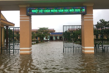Quảng Bình: Mưa lũ phức tạp, học sinh toàn tỉnh nghỉ học
