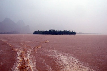 Chi viện trực thăng, xe lội nước ứng cứu Quảng Bình