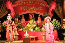 NSƯT Quế Trân, Thuý Nga nhận giải thưởng diễn viên xuất sắc