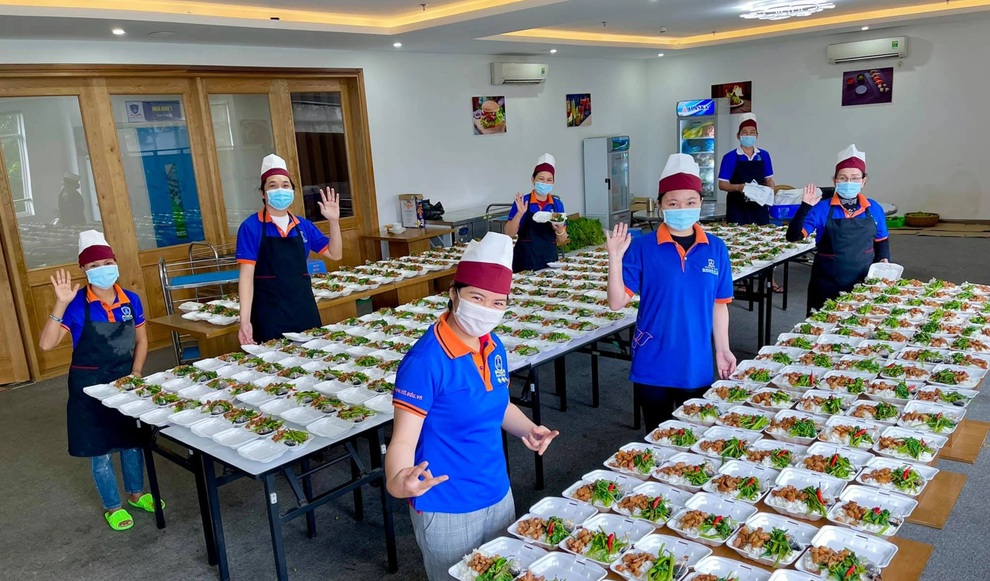 Thầy giáo mồ côi và những hộp cơm... biết nói dành cho bác sĩ, F0 - 8 Thầy giáo mồ côi và những hộp cơm... biết nói dành cho bác sĩ, F0 - 8