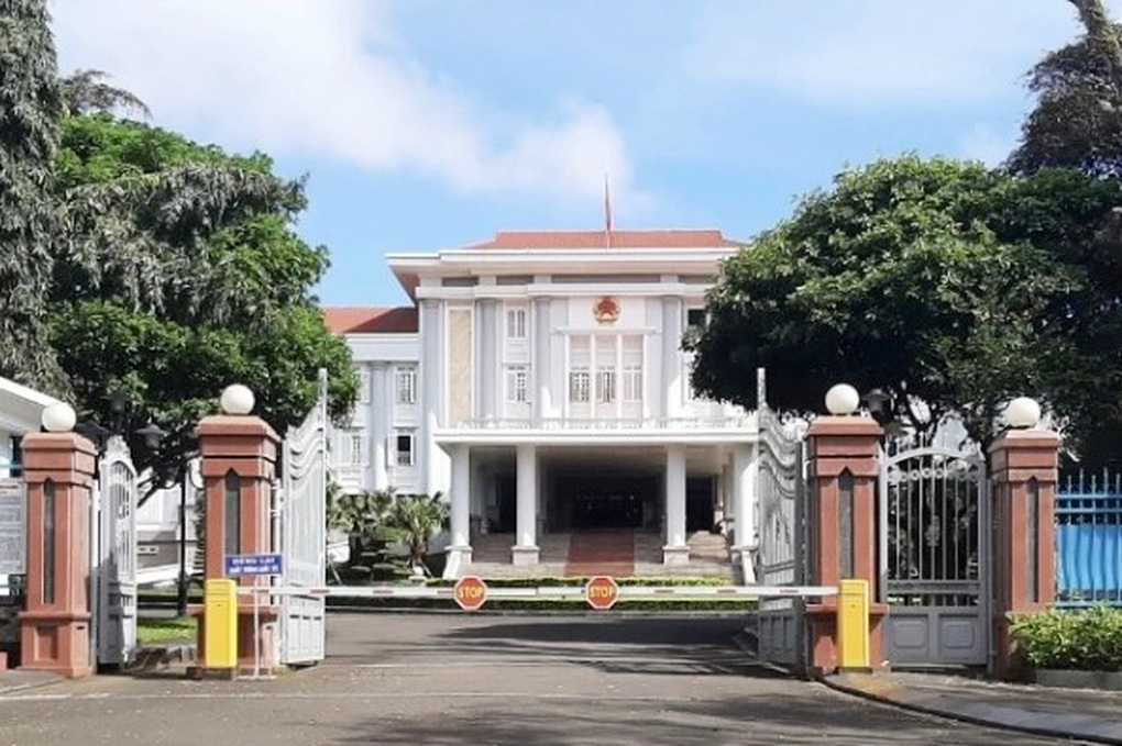 Tỉnh mới bố trí bộ phận thường trực ở cơ sở 2, cách thủ phủ trăm cây số - 1 Tỉnh mới bố trí bộ phận thường trực ở cơ sở 2, cách thủ phủ trăm cây số - 1