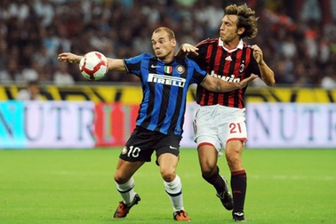 Sneijder ấm ức vì bị Real Madrid tệ bạc