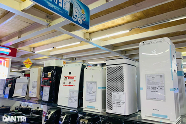 Thời tiết nồm ẩm miền Bắc: "Méo mặt" vì không có máy hút ẩm, máy sấy