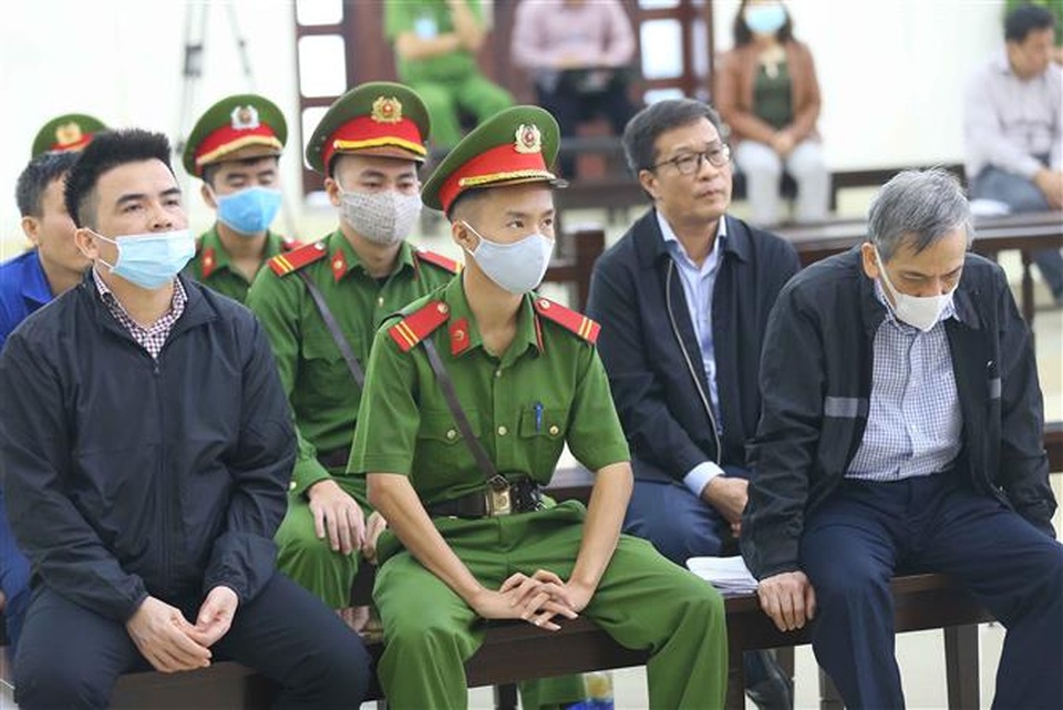 Xử đại án BIDV: “Bí ẩn” công văn có bút phê của ông Trần Bắc Hà - 4 Xử đại án BIDV: “Bí ẩn” công văn có bút phê của ông Trần Bắc Hà - 4