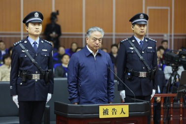 Kho đồ cổ nghìn tỷ của cựu sếp công an Thiên Tân