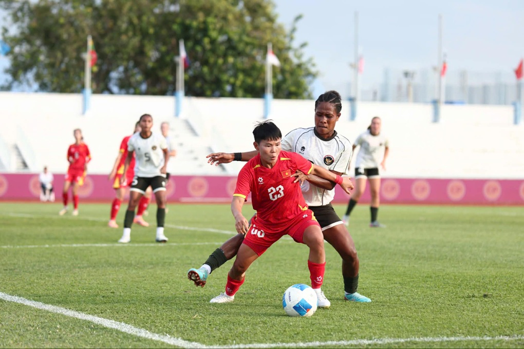 נבחרת הנשים הוייטנאמית, שהגיעה לגמר משחקי SEA, קיבלה פרס גדול - 2 Vào chung kết SEA Games, đội tuyển nữ Việt Nam được thưởng lớn - 2