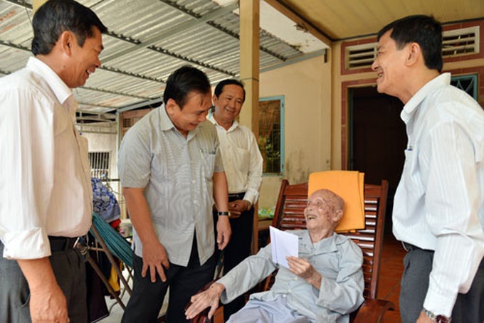 Tiền Giang: Không còn hộ chính sách, người có công hưởng trợ cấp hàng tháng thuộc diện hộ nghèo - Ảnh 2.