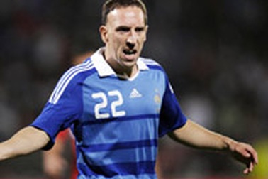 MU “ra luật” không mua ngôi sao quá 26 tuổi