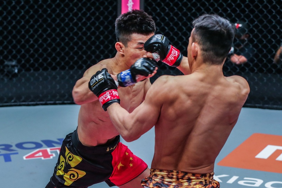 Chiến binh Rồng knock-out võ sĩ Nhật Bản, chờ Thành Lê - 1 Chiến binh Rồng knock-out võ sĩ Nhật Bản, chờ Thành Lê - 1
