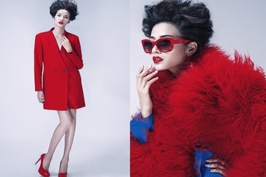 Hoàng Thùy duyên dáng với họa tiết cánh bướm