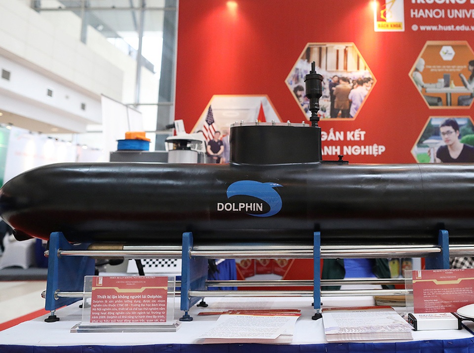 Khám phá thiết bị lặn không người lái Dolphin - 3 Khám phá thiết bị lặn không người lái Dolphin - 3
