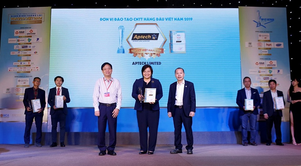 “Cơn khát nhân lực” ngành Công nghệ thông tin trong cuộc đua toàn cầu hóa - 3 “Cơn khát nhân lực” ngành Công nghệ thông tin trong cuộc đua toàn cầu hóa - 3