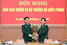 Bàn giao nhiệm vụ Bộ trưởng Bộ Quốc phòng