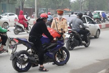 Nhiều tài xế đi ngược chiều "theo thói quen", bất ngờ khi bị phạt nặng