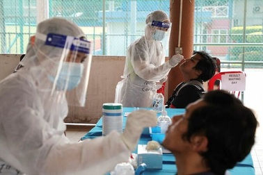 Hơn 7.000 ca mắc mỗi ngày, Malaysia kêu gọi sẵn sàng cho "điều tồi tệ nhất"