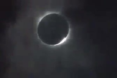 Nhật thực toàn phần nhìn từ Indonesia