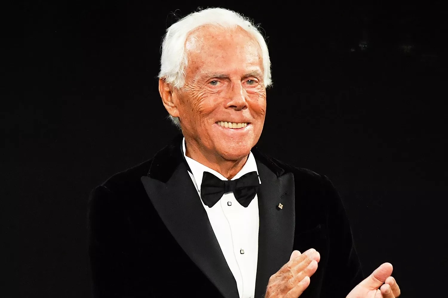 Huyền thoại thời trang Giorgio Armani qua đời - 1