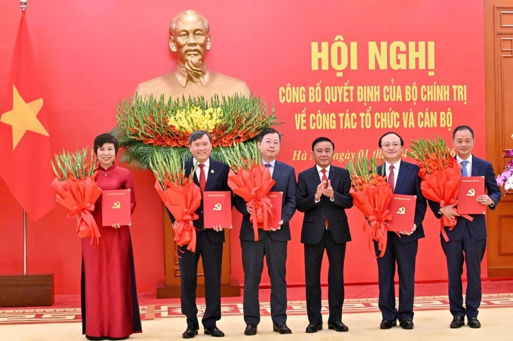 Chính phủ bãi bỏ toàn bộ nghị định về cơ cấu tổ chức của VTV, VOV, TTXVN - 1 Chính phủ bãi bỏ toàn bộ nghị định về cơ cấu tổ chức của VTV, VOV, TTXVN - 1
