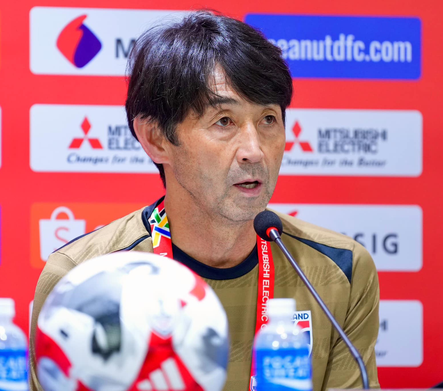 Pelatih Thailand nyatakan akan kembali mengalahkan Filipina di Piala AFF - 1 HLV Thái Lan tuyên bố sẽ ngược dòng đánh bại Philippines tại AFF Cup - 1