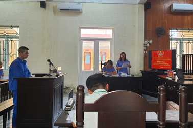 Quản lý quán karaoke ở Hải Dương lĩnh hơn 10 năm tù vì bán ma túy cho khách