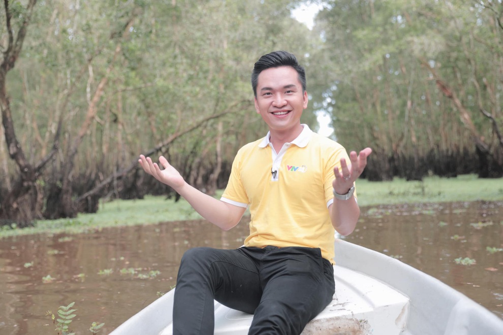 MC Hạnh Phúc: Nghề báo giúp tôi làm những điều ý nghĩa cho cuộc sống - 3 MC Hạnh Phúc: Nghề báo giúp tôi làm những điều ý nghĩa cho cuộc sống - 3