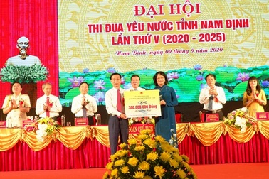 Phó Chủ tịch nước dự Đại hội thi đua yêu nước tỉnh Nam Định