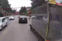 Rợn người khoảnh khắc xe tải lao nhanh, gây tai nạn liên hoàn trên quốc lộ