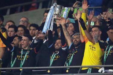 Đánh bại Aston Villa, Man City vô địch Carabao Cup