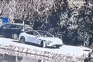 Chiếc xe điện Xiaomi SU7 đâm đầu xuống nước khi đang ở chế độ tự lái