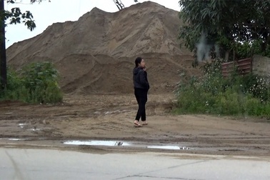 “Tai mắt” của các chủ bãi cát nhiều sai phạm ven cung đường tử thần