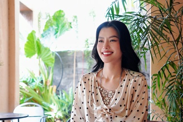 Á hậu Hoàng Nhung hé lộ chi phí đắt đỏ cho "thú chơi nhà giàu"