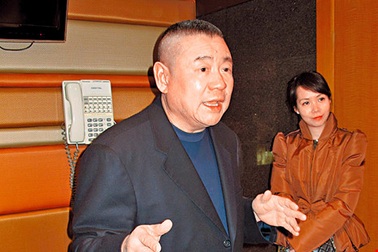 Tỉ phú Hong Kong ly dị, tặng vợ 400 triệu USD