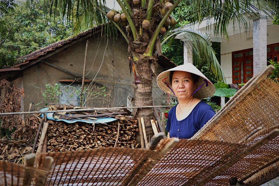 Làm giàu từ nghề bánh tráng truyền thống ở Sài Gòn - 9 Làm giàu từ nghề bánh tráng truyền thống ở Sài Gòn - 9